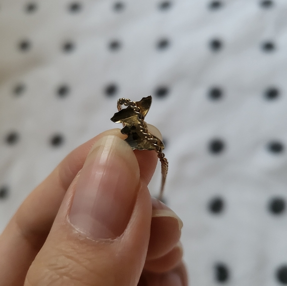 Butterfly Choker Necklace - Picture 4 of 5